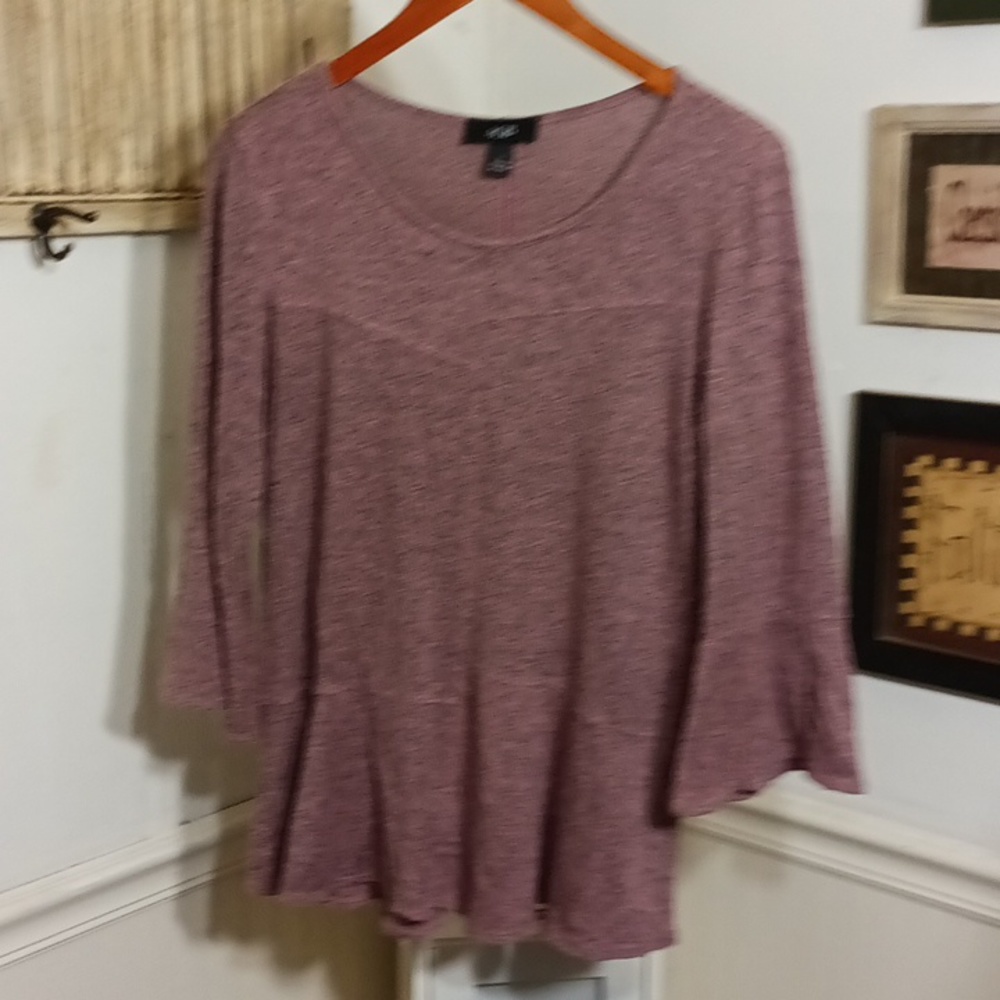EUC, ABG Bell Cropped Sleeve Light Sweater